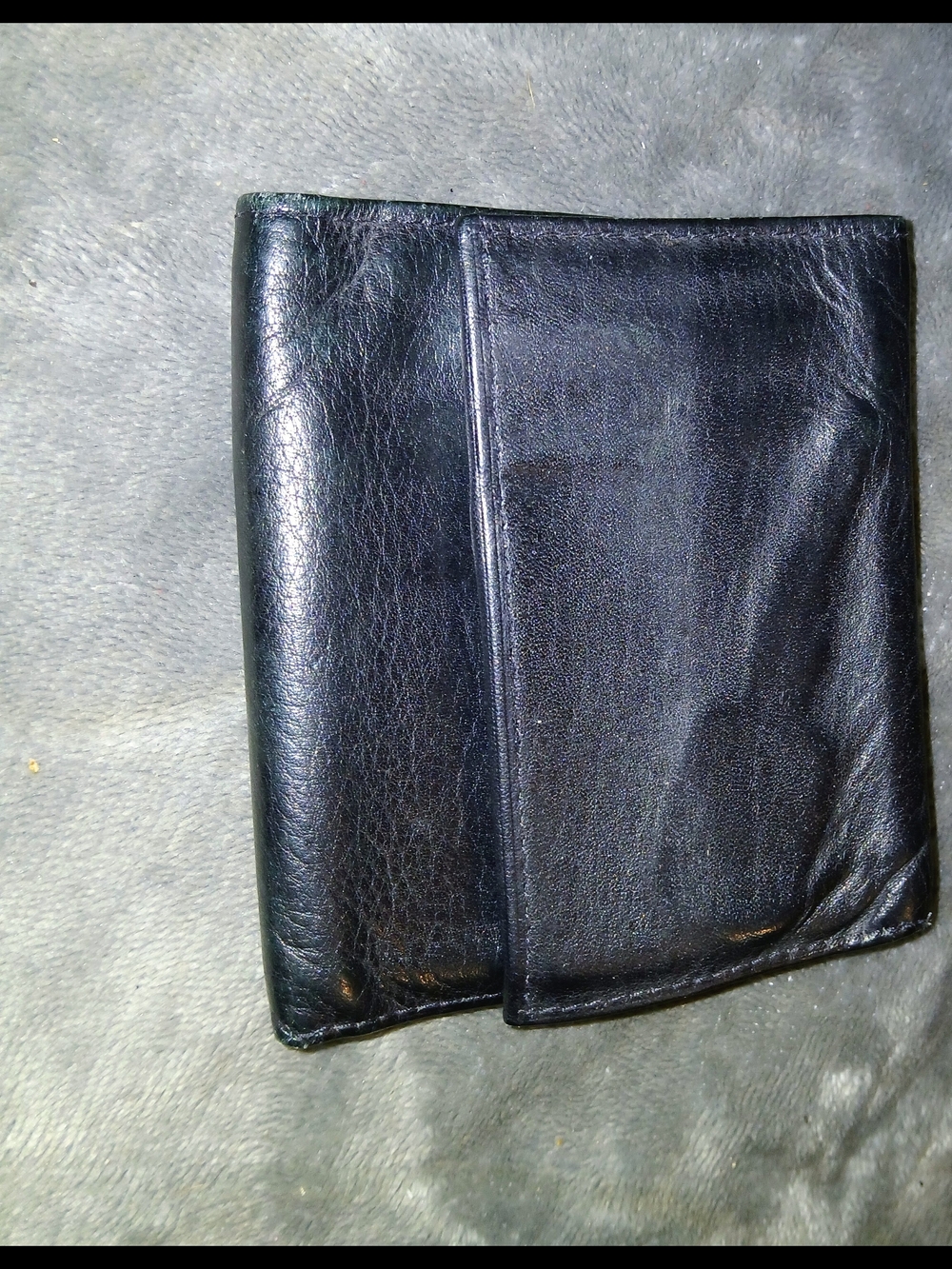 2 Mens Leather Wallets Trifold and Bifold Black. Like New - Picture 4 of 14